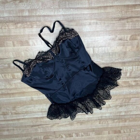 Sultry Satin & Lace Bustier Top – NWOT- Estimated Size S – MSRP $79 - Picture 5 of 14